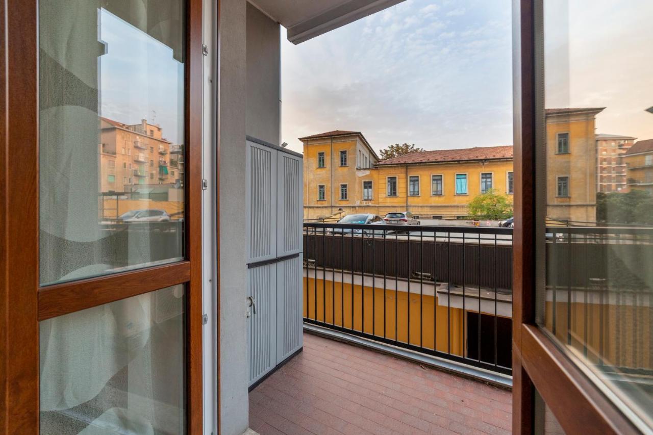 Milano Cosy Apt With Balcony! Bagian luar foto