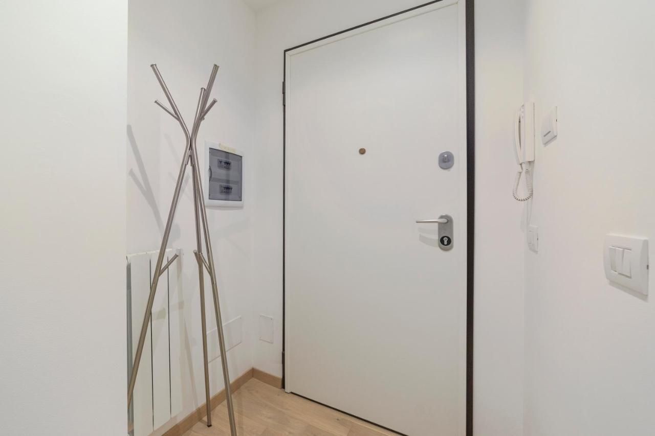 Milano Cosy Apt With Balcony! Bagian luar foto